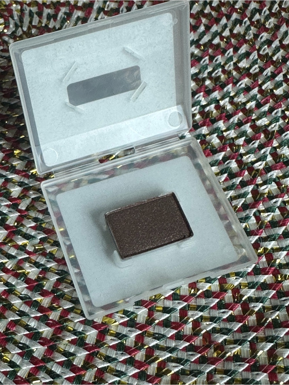 Mary Kay Mineral Eye Color, French Roast, Brown shimmer sparkle eyeshadow makeup